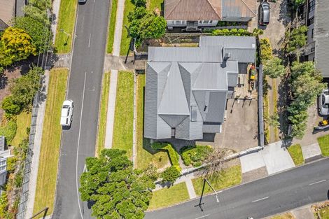 Photo of property in 57 Garfield Road, Helensville, 0800