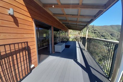 Photo of property in 32 Woodvale Grove, Fairfield, Lower Hutt, 5011