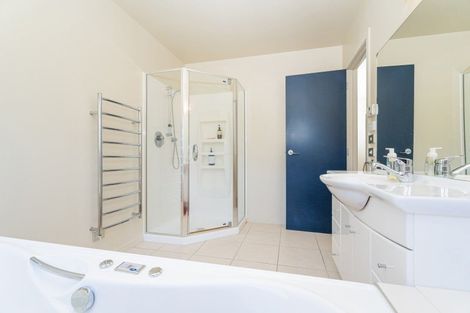 Photo of property in 1 Centreway, Pauanui, Hikuai, 3579