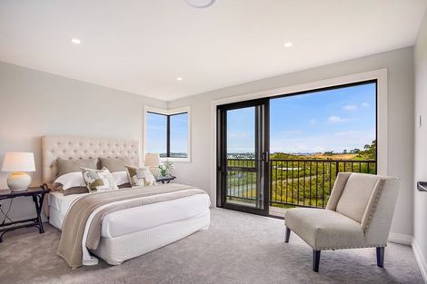 Photo of property in 40 Paparahi Place, Wainui, 0992