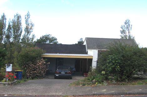Photo of property in 1/2 Braund Place, Glenfield, Auckland, 0629