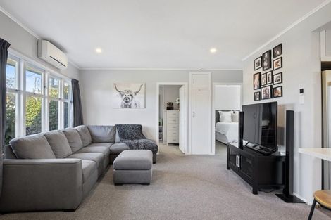 Photo of property in 15a Landscape Road, Pukekohe, 2120