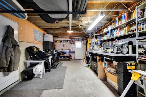 Photo of property in 17d Manu Crescent, Upper Vogeltown, New Plymouth, 4310