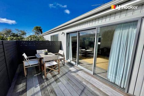 Photo of property in 42a Beach Street, Saint Clair, Dunedin, 9012