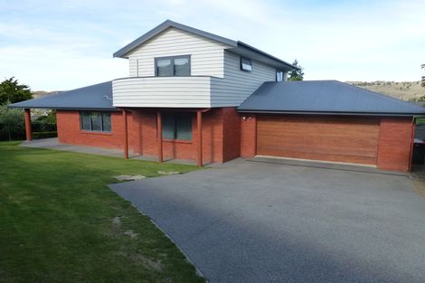 Photo of property in 42a Aronui Road, Bridge Hill, Alexandra, 9320