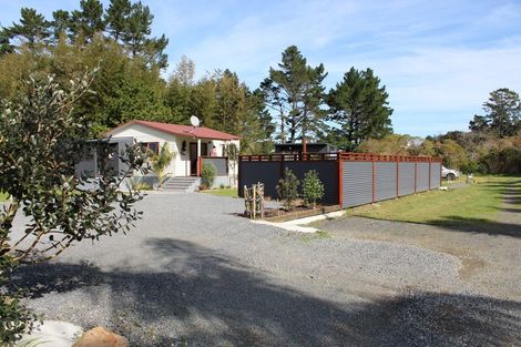 Photo of property in 479 Albert Street, Coromandel, 3506