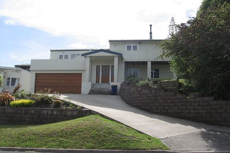 Photo of property in 21 Korotaha Terrace, Rothesay Bay, Auckland, 0630