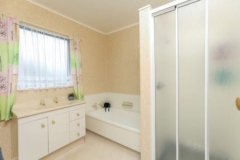 Photo of property in 2/13 Chilman Street, Strandon, New Plymouth, 4312