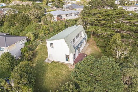 Photo of property in 86a Black Rock Road, Newlands, Wellington, 6037