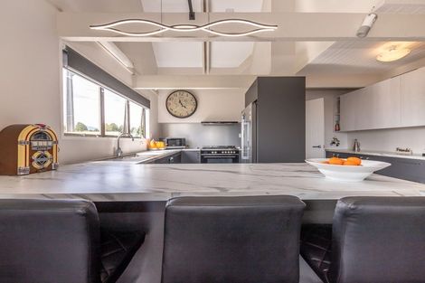 Photo of property in 92 Henley Street, Westport, 7825