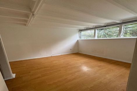 Photo of property in 19 Golf Road, New Lynn, Auckland, 0600