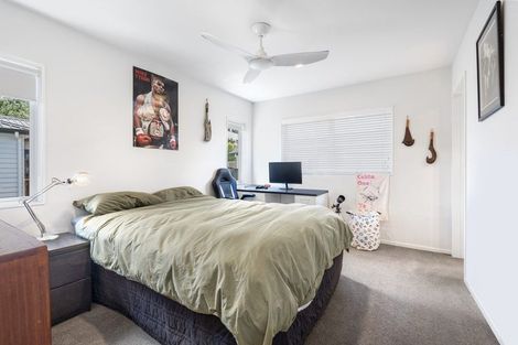 Photo of property in 18 Kahu Close, Orewa, 0931