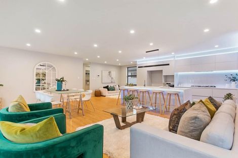 Photo of property in 2/90 Hillsborough Road, Hillsborough, Auckland, 1042