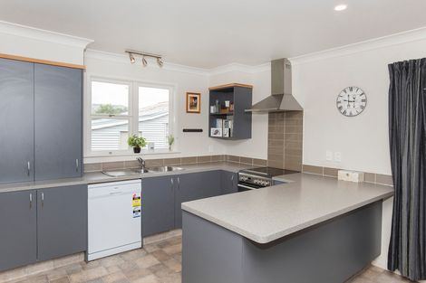 Photo of property in 35 Royd Road West, Makauri, Gisborne, 4071