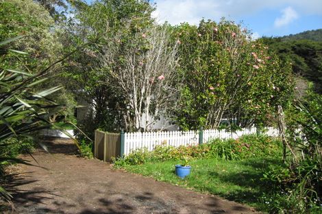 Photo of property in 1 Kilgour Terrace, Huia, Auckland, 0604