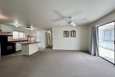 Photo of property in 4 Brian Crescent, Stanmore Bay, Whangaparaoa, 0932