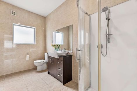 Photo of property in 11 Cityview Place, Massey, Auckland, 0614