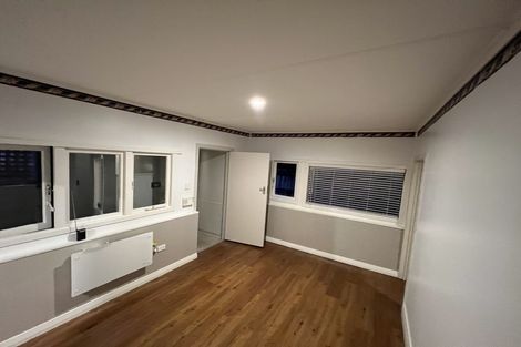 Photo of property in 6 Brighton Terrace, Murrays Bay, Auckland, 0630