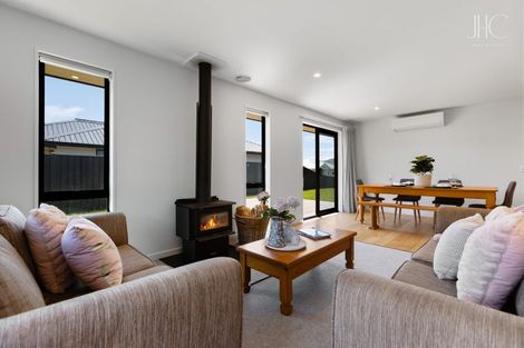 Photo of property in 6 Searle Drive, Cromwell, 9310