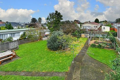 Photo of property in 6 Miles Avenue, Papatoetoe, Auckland, 2025