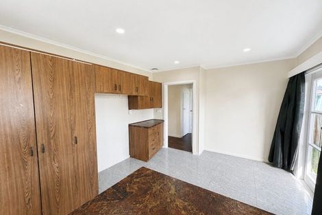 Photo of property in 9 Surrey Street, Manurewa, Auckland, 2102