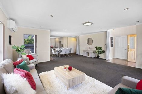 Photo of property in 87b Wallace Road, Mangere Bridge, Auckland, 2022