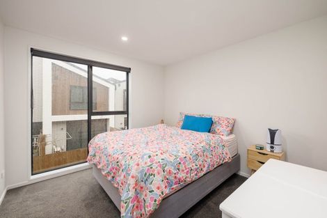 Photo of property in 2/327 Lincoln Road, Addington, Christchurch, 8024