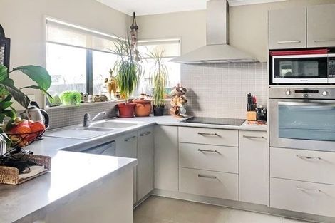 Photo of property in 2/60 Salisbury Road, Birkdale, Auckland, 0626