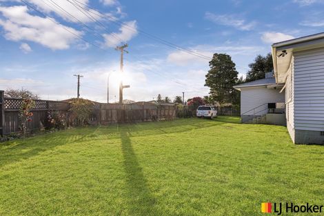 Photo of property in 8 Royal Arch Place, Rosehill, Papakura, 2113