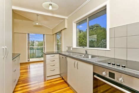 Photo of property in 14 Shanaway Rise, Hillcrest, Auckland, 0627