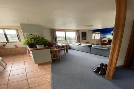 Photo of property in 33 Makara Road, Karori, Wellington, 6012