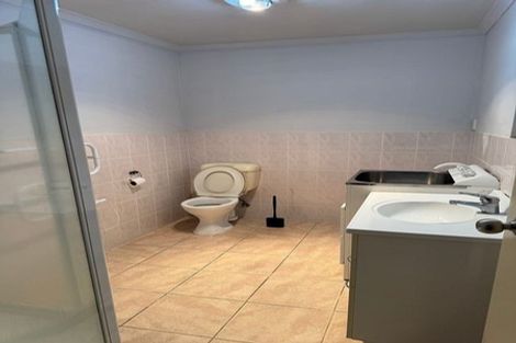 Photo of property in 10 De Havilland Drive, Goodwood Heights, Auckland, 2105