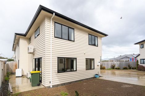 Photo of property in 2/12 Short Street, Claudelands, Hamilton, 3214