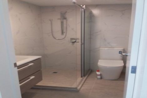 Photo of property in 2/69 Lake Road, Devonport, Auckland, 0624