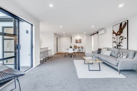 Photo of property in 26b Middlepark Road, Sockburn, Christchurch, 8042