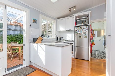 Photo of property in 12 Wynyard Road, Mount Eden, Auckland, 1024