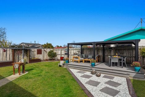 Photo of property in 11 Matipo Place, Edgecumbe, 3120