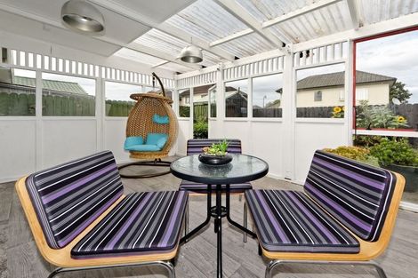 Photo of property in 20 Albizia Avenue, Henderson, Auckland, 0612