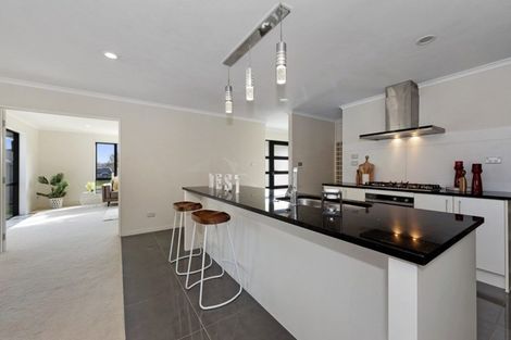 Photo of property in 6 Derwent Place, Flagstaff, Hamilton, 3210