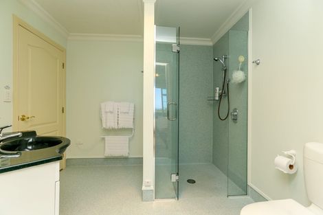 Photo of property in 43b Veale Road, Frankleigh Park, New Plymouth, 4371