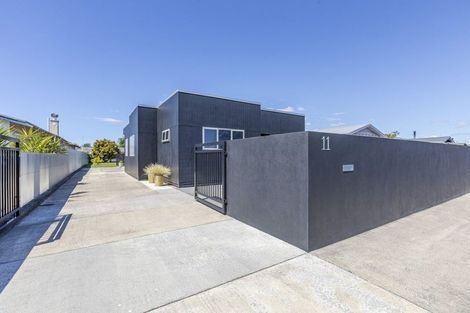 Photo of property in 11 Taradale Road, Marewa, Napier, 4110