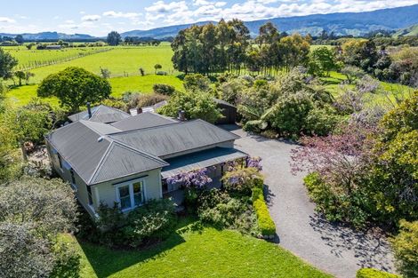 Photo of property in 81 Hautere Cross Road, Te Horo, Otaki, 5582