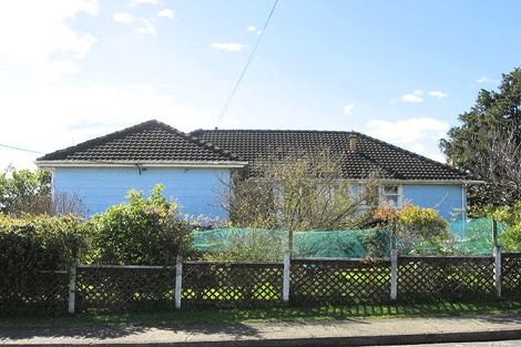 Photo of property in 15 Churchill Street, Waipukurau, 4200