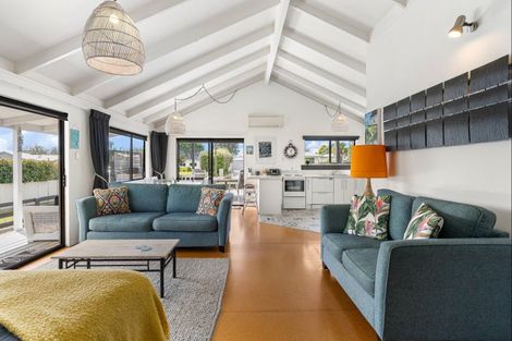 Photo of property in 215a Kiwi Road, Whangamata, 3620