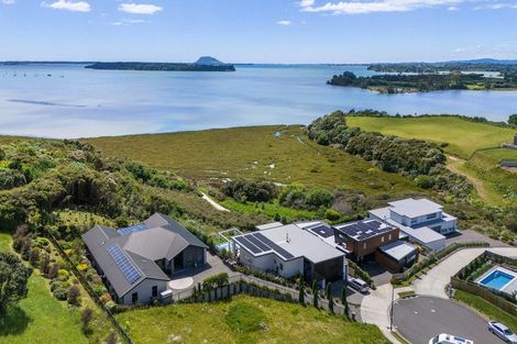Photo of property in 49 Lakeside Terrace, Omokoroa, 3114