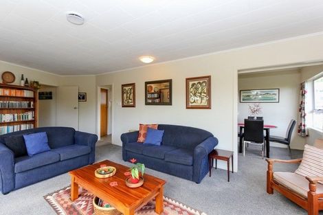 Photo of property in 27 Beaumont Crescent, Frankleigh Park, New Plymouth, 4310