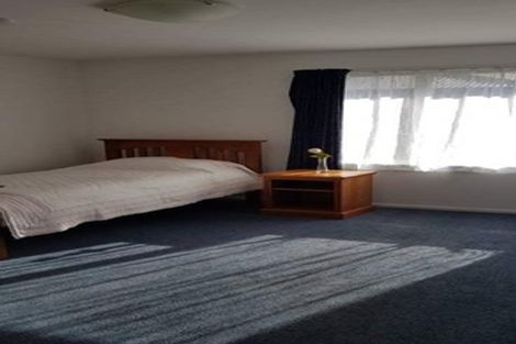 Photo of property in 17 Broadbent Street, Riccarton, Christchurch, 8041