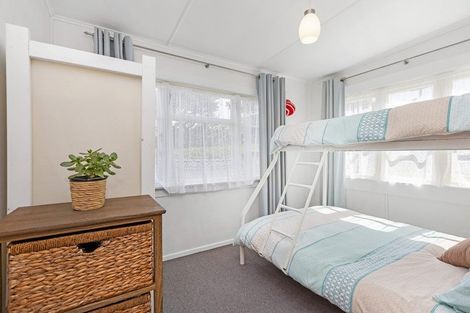 Photo of property in 66a Wainui Road, Raglan, 3225