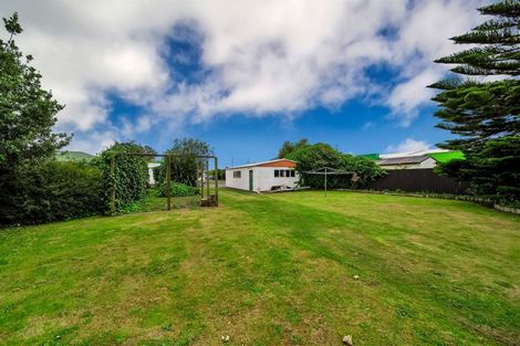 Photo of property in 223 Glover Road, Hawera, 4610