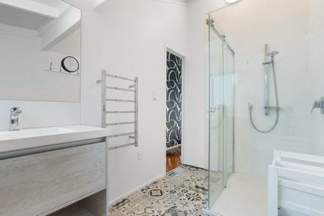 Photo of property in 215a Kiwi Road, Whangamata, 3620